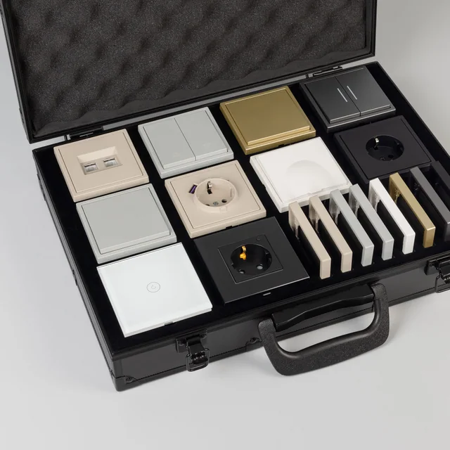 Демо-кейс WRA-CASE-MTL2-BK-V8 (NOBE, OMALI) (Arlight, Металл), артикул 063209